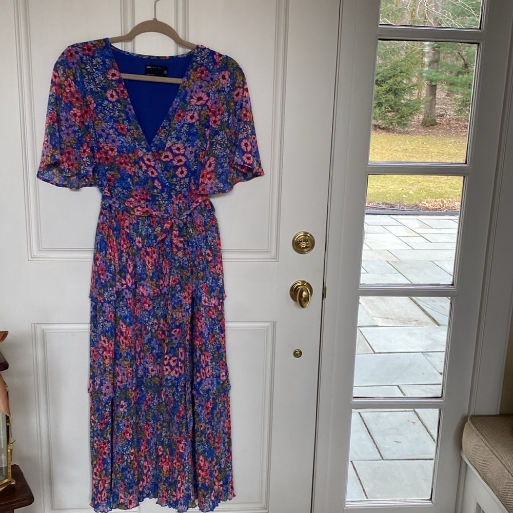 ASOS  Wrap Front Tiered Pleated Midi Dress in Blue Flirty Floral Print Size 8 - Picture 6 of 13